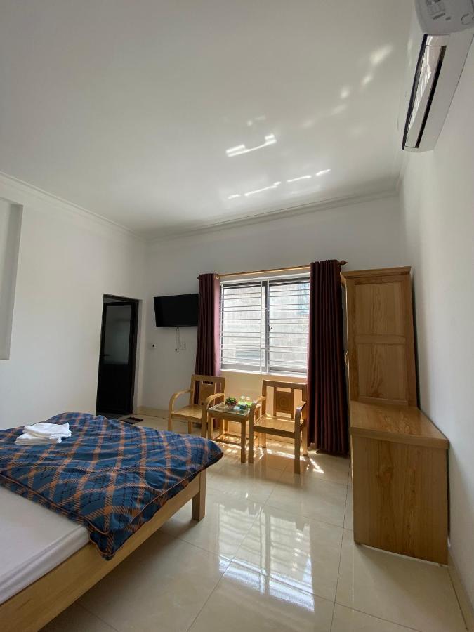 Nha Nghi Manh Binh Bed & Breakfast Hai Phong Bagian luar foto