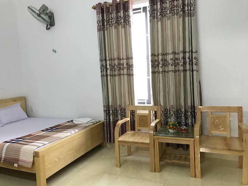 Nha Nghi Manh Binh Bed & Breakfast Hai Phong Bagian luar foto
